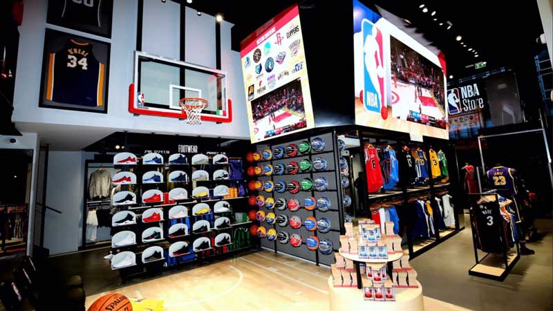 NBA store Milano 