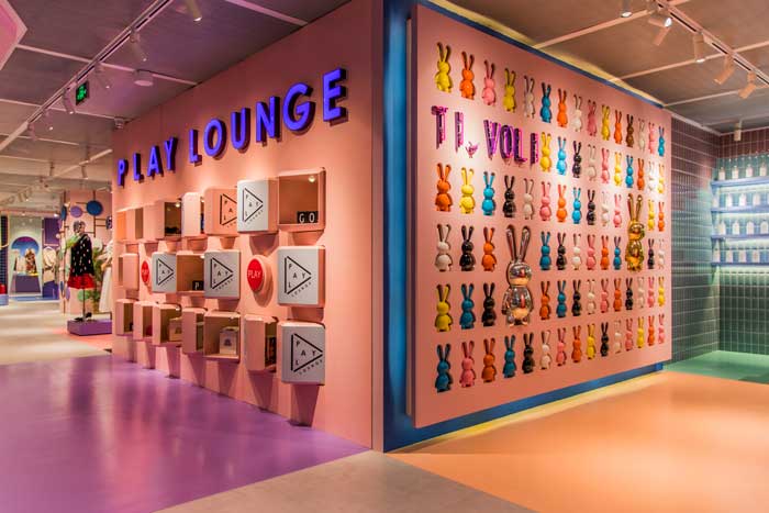 Play Lounge Concept Store by Fabio Rotella 