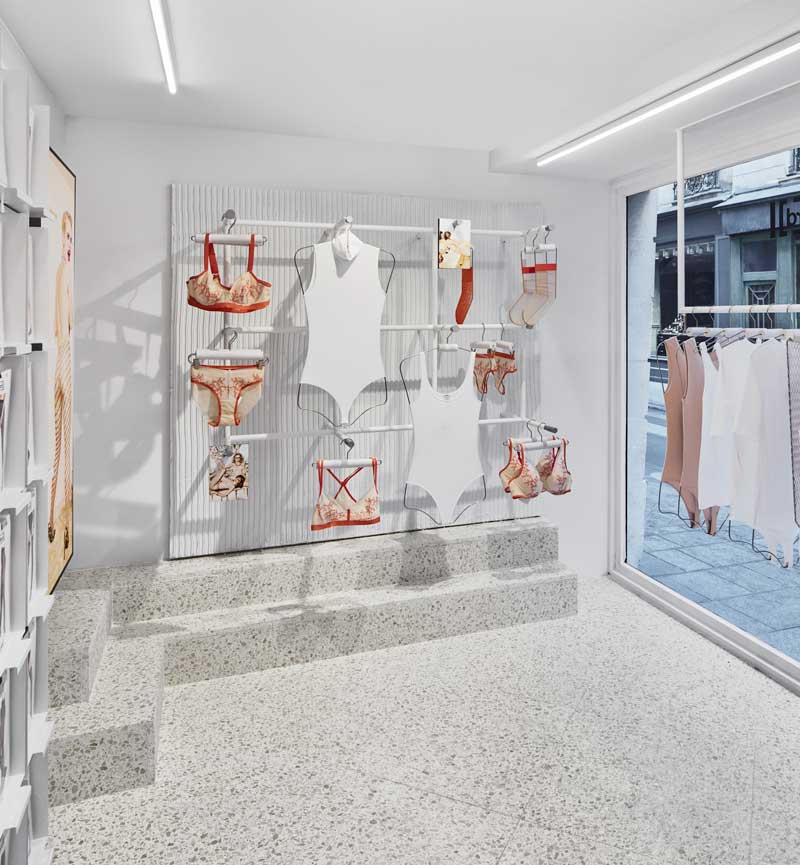 Wolford retail concept by Studio Modijefsky
