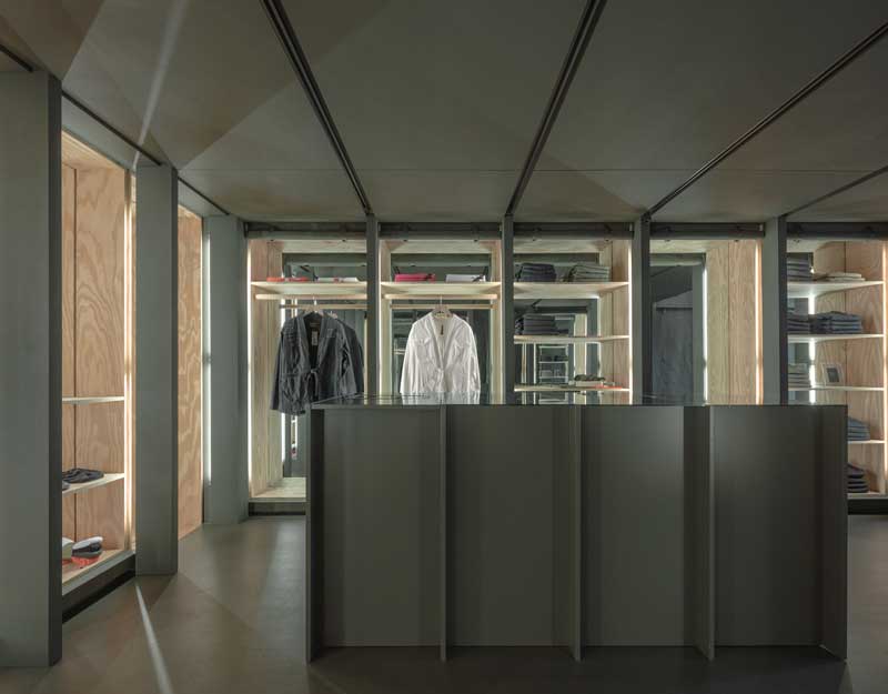 Abruzzo Bodziak Architects have designed British clothing brand maharishi’s first store