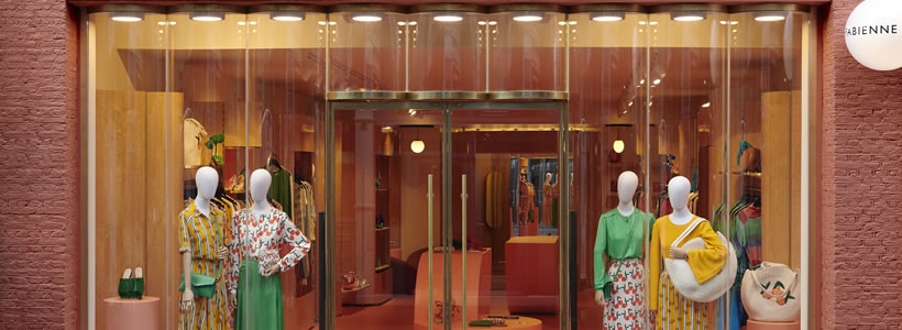 S-p-a-c-e Projects ha realizzato il nuovo concept store per il brand Fabienne Chapot