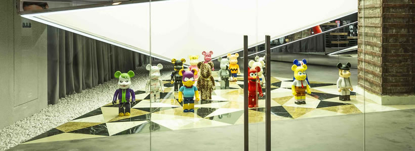 BY è un concept store esperienziale a Shanghai che unisce retail e arte in uno spazio flessibile e in continua trasformazione