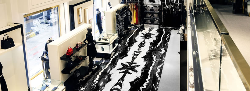 Granito Black Horse Antolini per un negozio di abbigliamento a Teheran