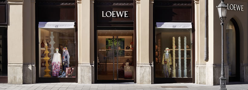 LOEWE inaugura una boutique Monaco di Baviera.