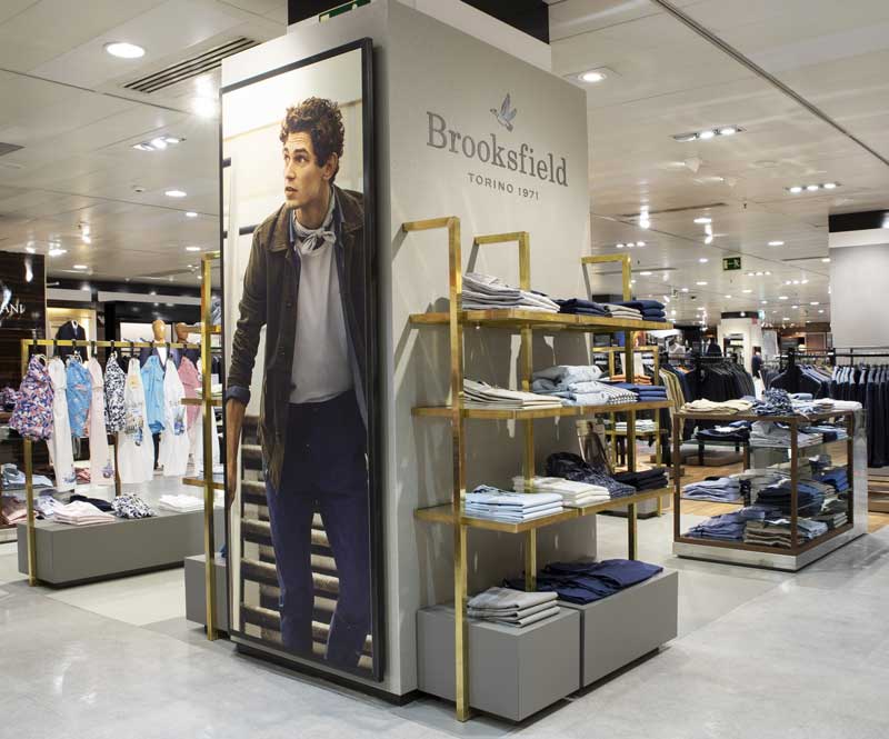 flagship store Brooksfield di Madrid