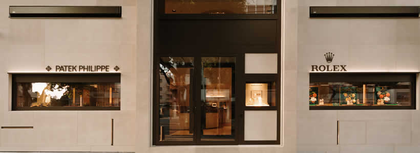 Il progetto per il rinnovo della gioielleria Stephanides è stato affidato allo Studio di architettura Dobas AG,