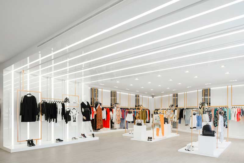 Doisarquitectos designed the Mg Sport clothing store in Aveiro