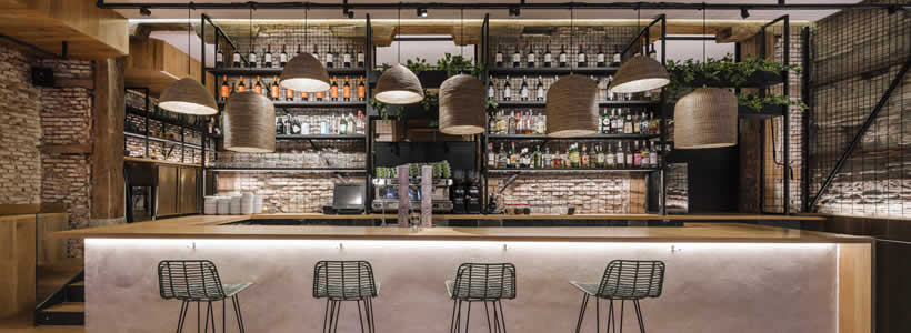 Lo studio di architettura e design Zooco Estudio realizza il nuovo progetto per il ristorante La Vaca y La Huerta di Madrid.