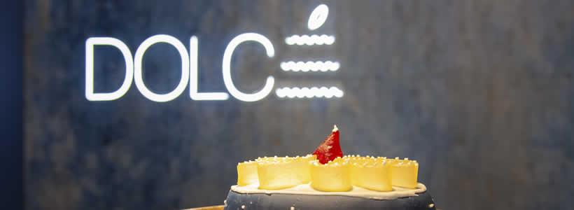 L’Intelligenza del Colore di Noroo per la pasticceria siciliana: il blu indigo scelto come il miglior colore per esaltarla