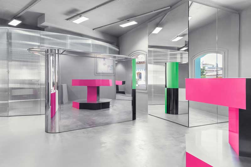 Lo Studio Gonzalez Haase AAS progetta il negozio MODES a Porto Cervo