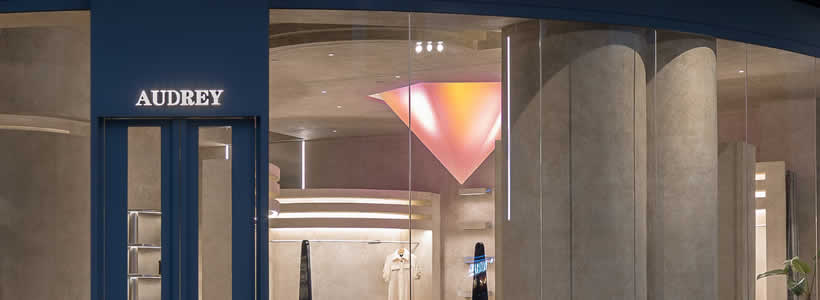 Liang Architecture Studio crea una boutique retrofuturista