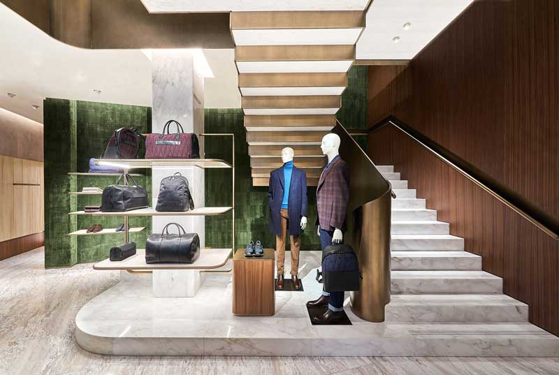 Il flagship store Canali di Londra disegnato da Hangar Design Group coniuga i tratti delle architetture residenziali milanesi e il carattere ricercato del quartiere Mayfair