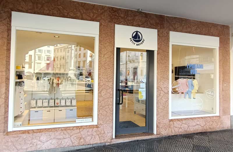 Petit Bateau restyling boutique di Udine