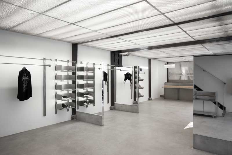 SAY ARCHITECTS designed ENSHADOER's concept store.