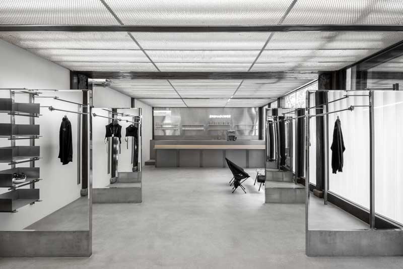 SAY ARCHITECTS designed ENSHADOER's concept store.