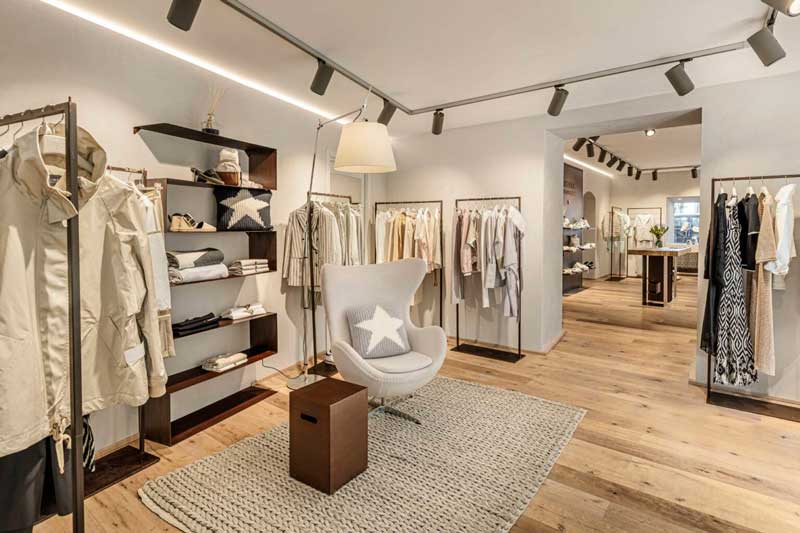 Lorena Antoniazzi amplia e inaugura la sua boutique in via Rezia 59 a Ortisei