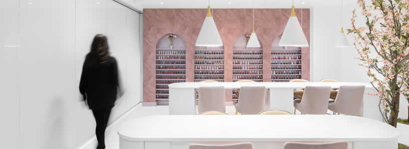 ISSADESIGN progetta il negozio DIVA NAILS di Montreal