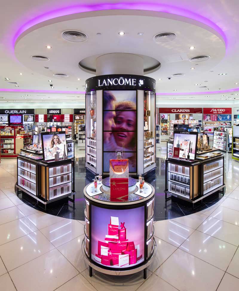 Lancôme and Helena Rubinstein generate attention together at Dubai airport