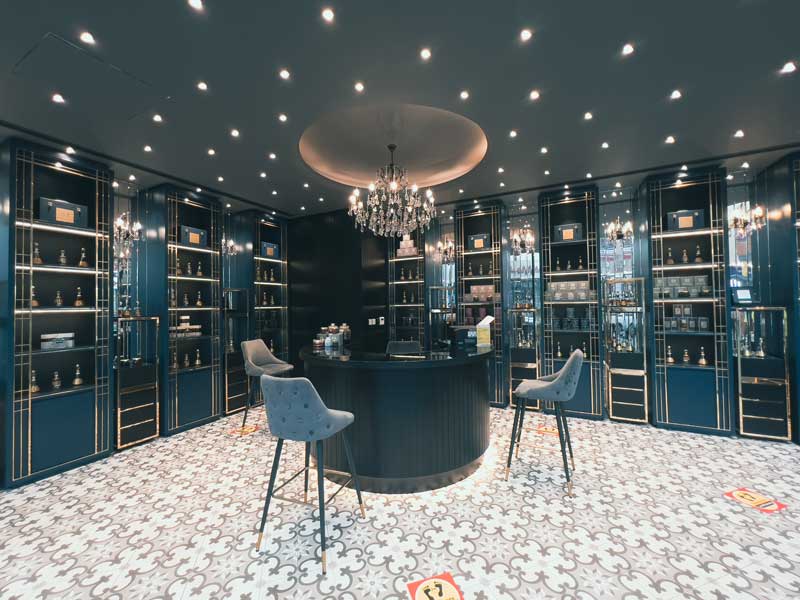 Perfume Showroom in Dubai by SDA Design