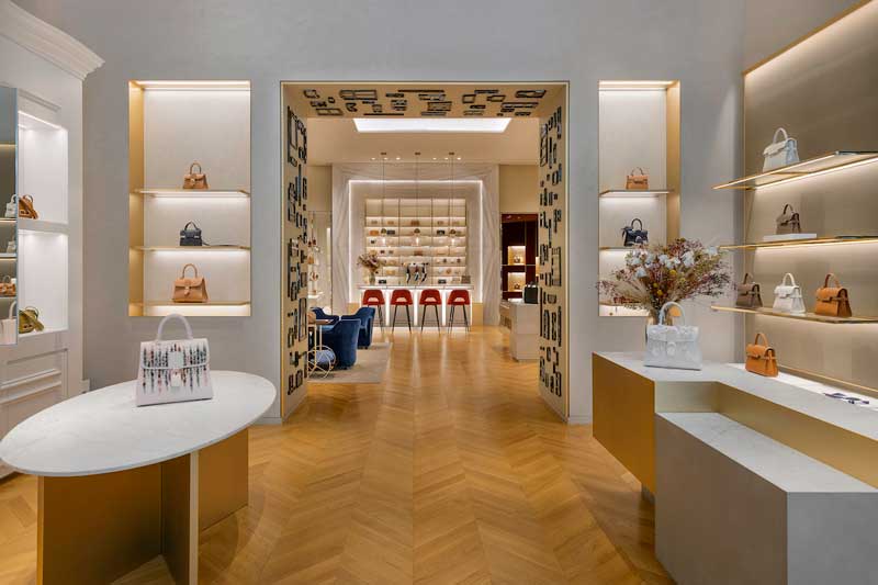 Delvaux opens its first boutique in the Middle East in the Dubai Mal