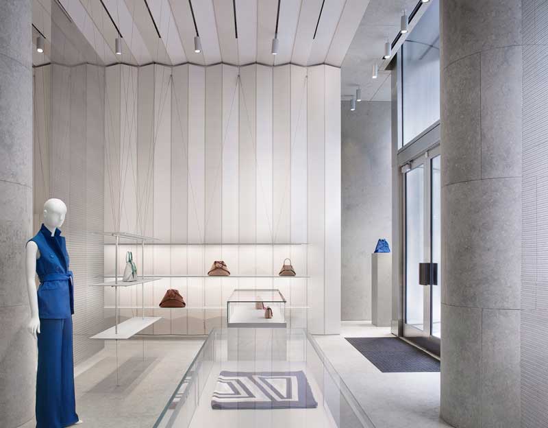 A Washington DC il primo prototipo di negozio AKRIS è firmato da David Chipperfield Architects