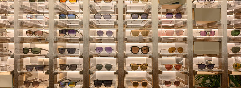 EFEEME arquitectos created Montalbetti optical store concept