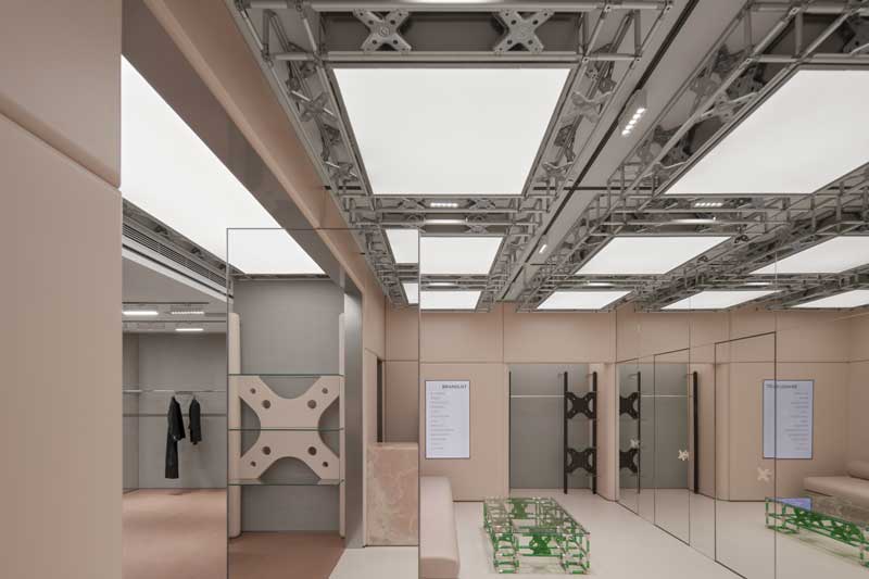 PlaySERIOUS Boutique in Shenzen