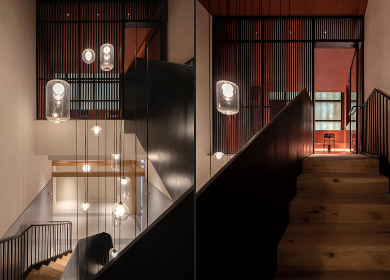 Coloratus Bar, located on the second floor of the hotel room zone, is the first small experience space completed in the whole project. 