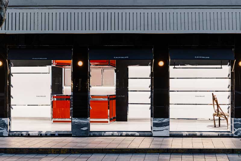 Casa Calvinluo Shanghai fashion concept store with black lacquered façade