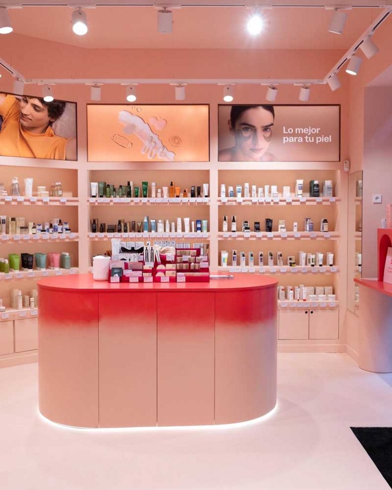 PPT Interiorismo designs Miin Cosmetics Store store with a new concept.