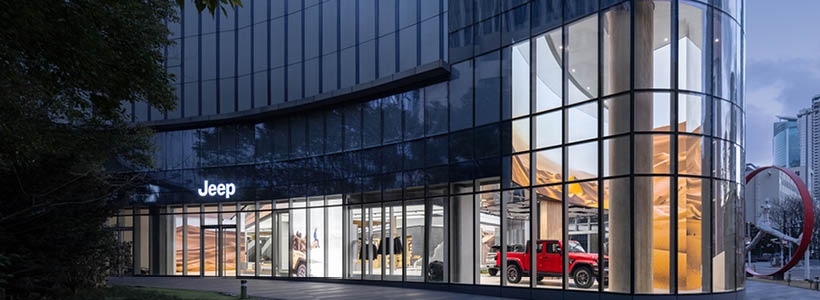 INGROUP - The First Global Jeep® Adventure: creating experiential autoretail