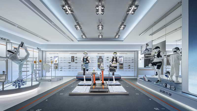 Leaping Creative proposed concept “Future Arena” to the first flagship store and brand image design of Anta T-AGE