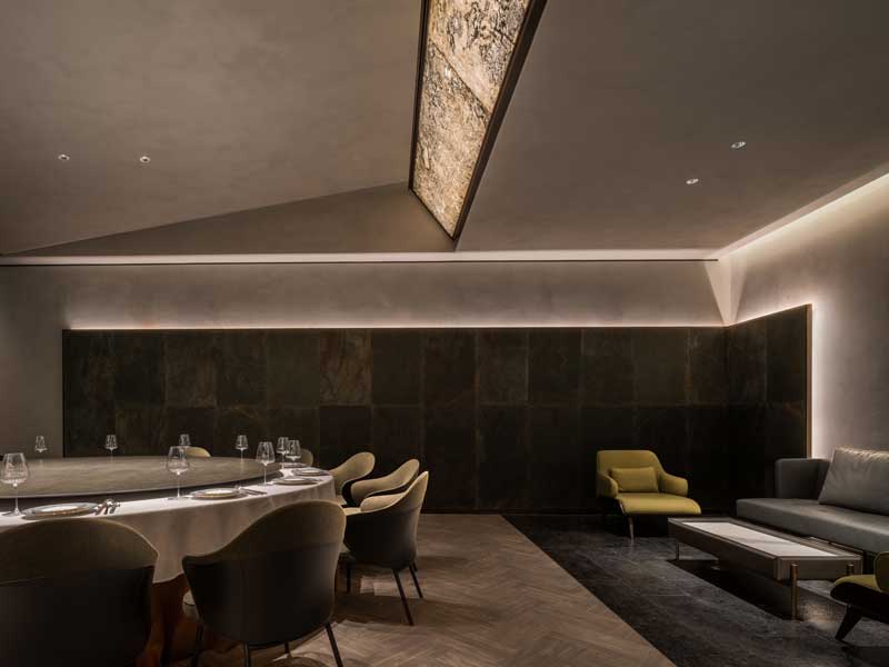 Mo Jasmine restaurant project by LDH Design