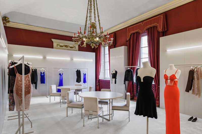 Moitié Studio signs the interior of the temporary showroom for the launch of the new Rtw collection by Nensi Dojaka in the spaces of Massimo Bonini in Milan