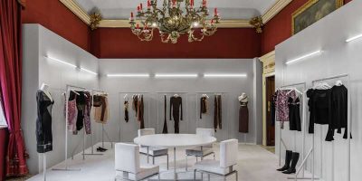 Moitié Studio signs the interior of the temporary showroom for the launch of the new Rtw collection by Nensi Dojaka in the spaces of Massimo Bonini in Milan