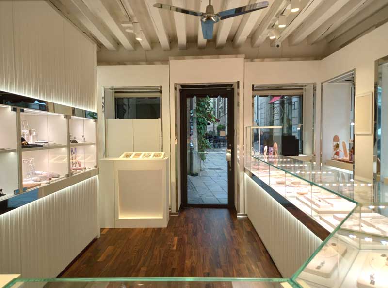 interior renovation of Stecco Jewelry Store Vicenza