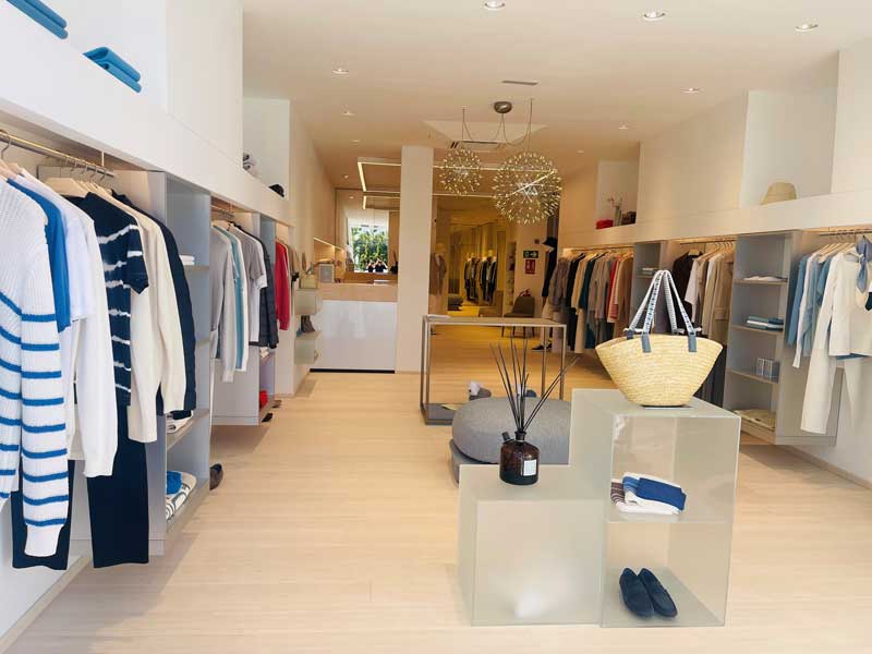 Interni boutique Malo Cashmere a Marbella