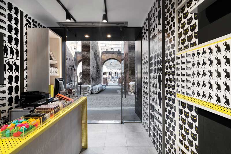 Migliore+Servetto designs a new format store for Electa bookshops