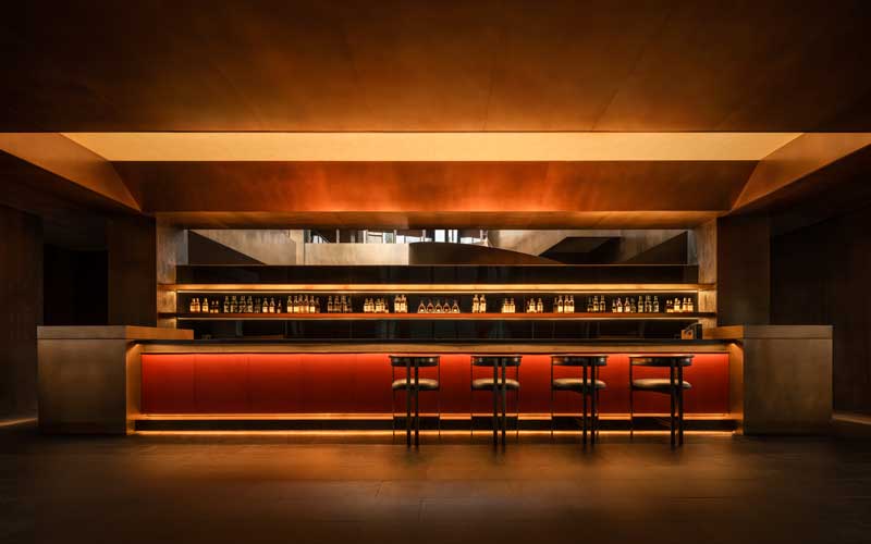 Designer Liu Daohua signs the Qu Yuan Plus Restaurant