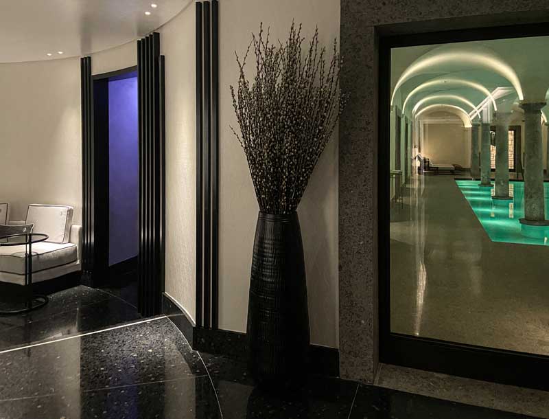 area reception e ingresso della Longevity SPA al Portrait Milano