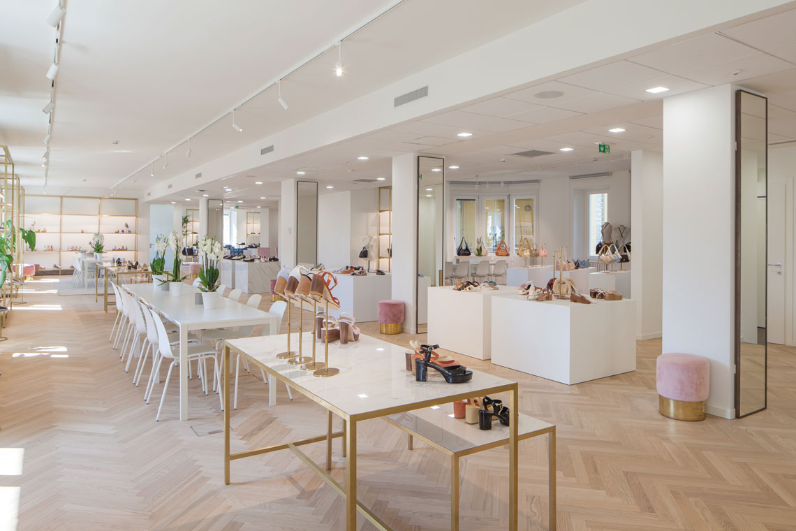 nuovo showroom di Stuart Weitzman a Milano