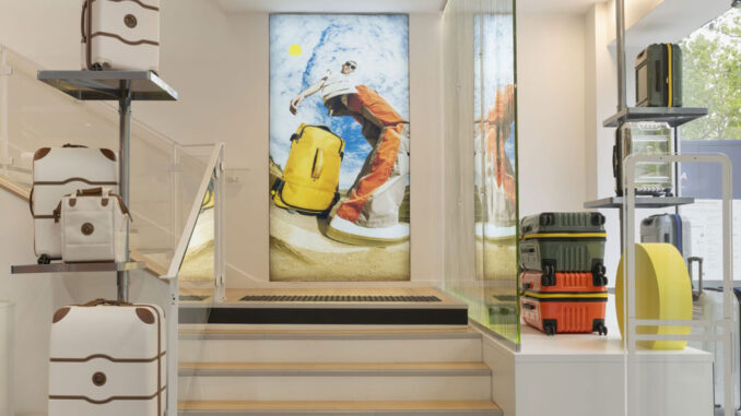 flagshipstore Delsey Paris