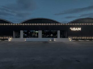 esterno notturno showroom Gibam