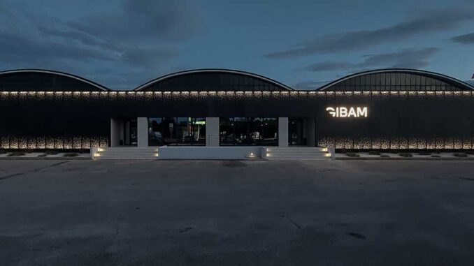 esterno notturno showroom Gibam