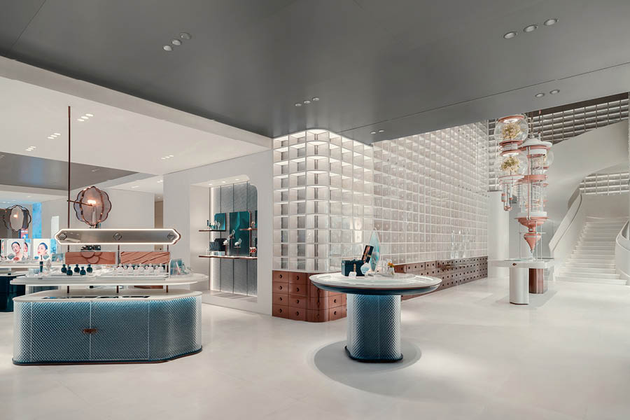 layout espositivo del flagship store Florasis