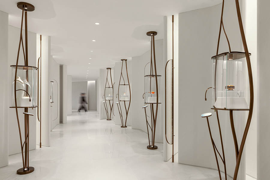 dettagli architettonici e materiali nel flagship Florasis