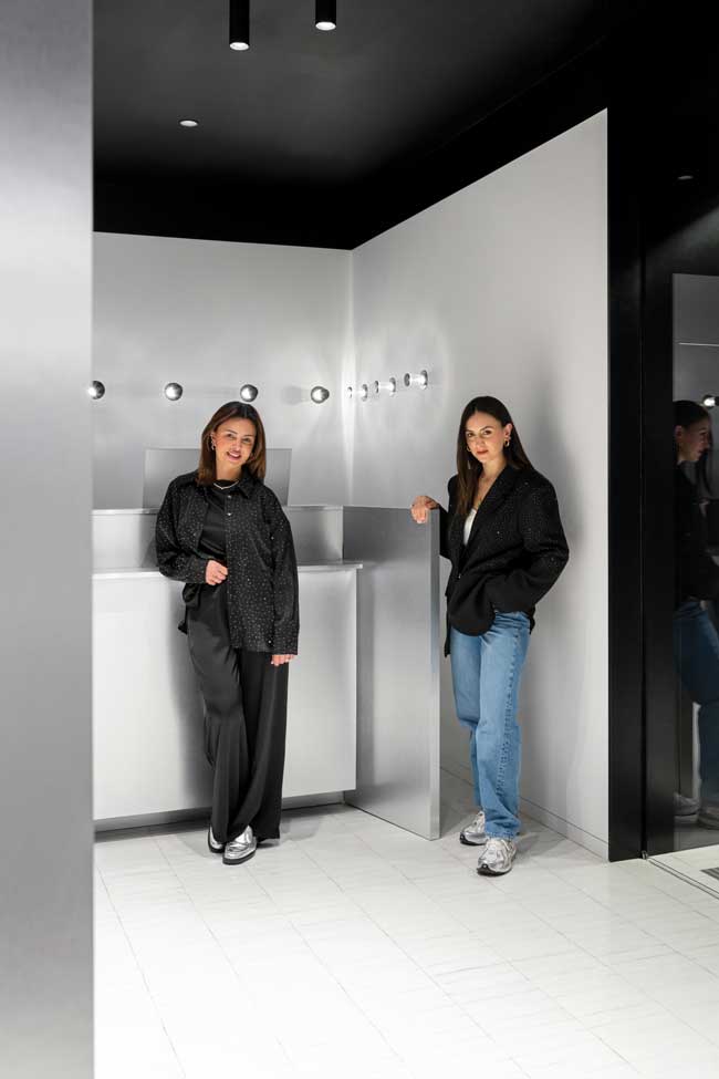 Simona and Paola Mazzola, boutique Soccavo in Naples