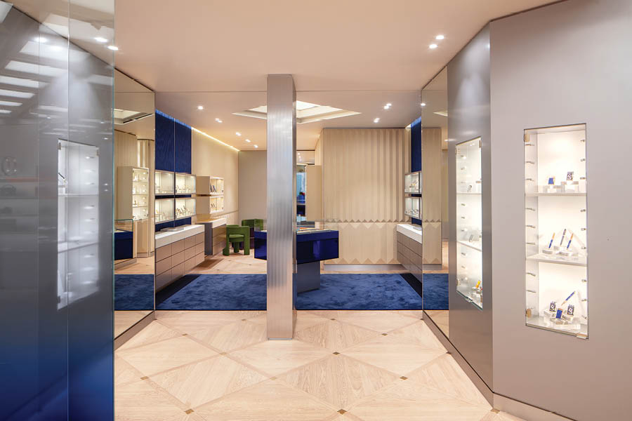 S.T. Dupont svela la sua identità contemporanea con un nuovo concept store a Parigi