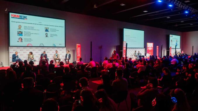palco del Forum Retail 2024