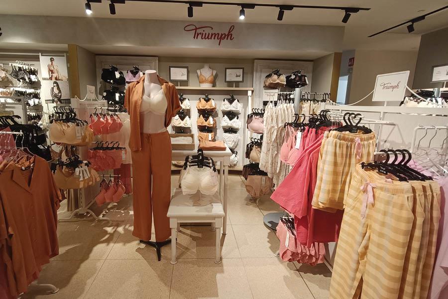 Visual Merchandising brand Triumph